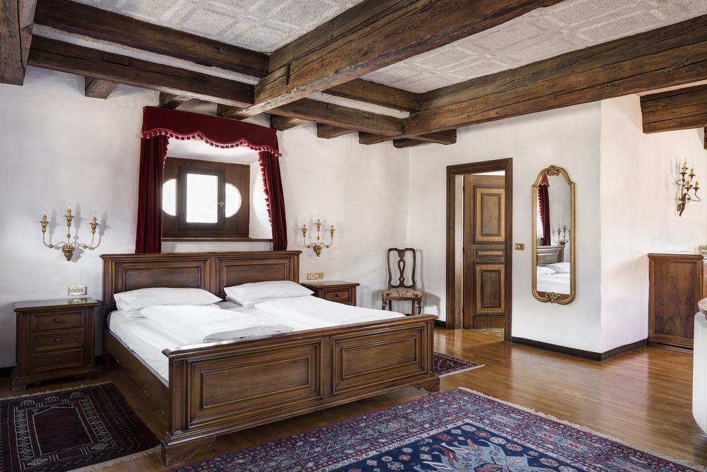 Hotel Castel Rundegg (Adults Only) Μεράνο Εξωτερικό φωτογραφία